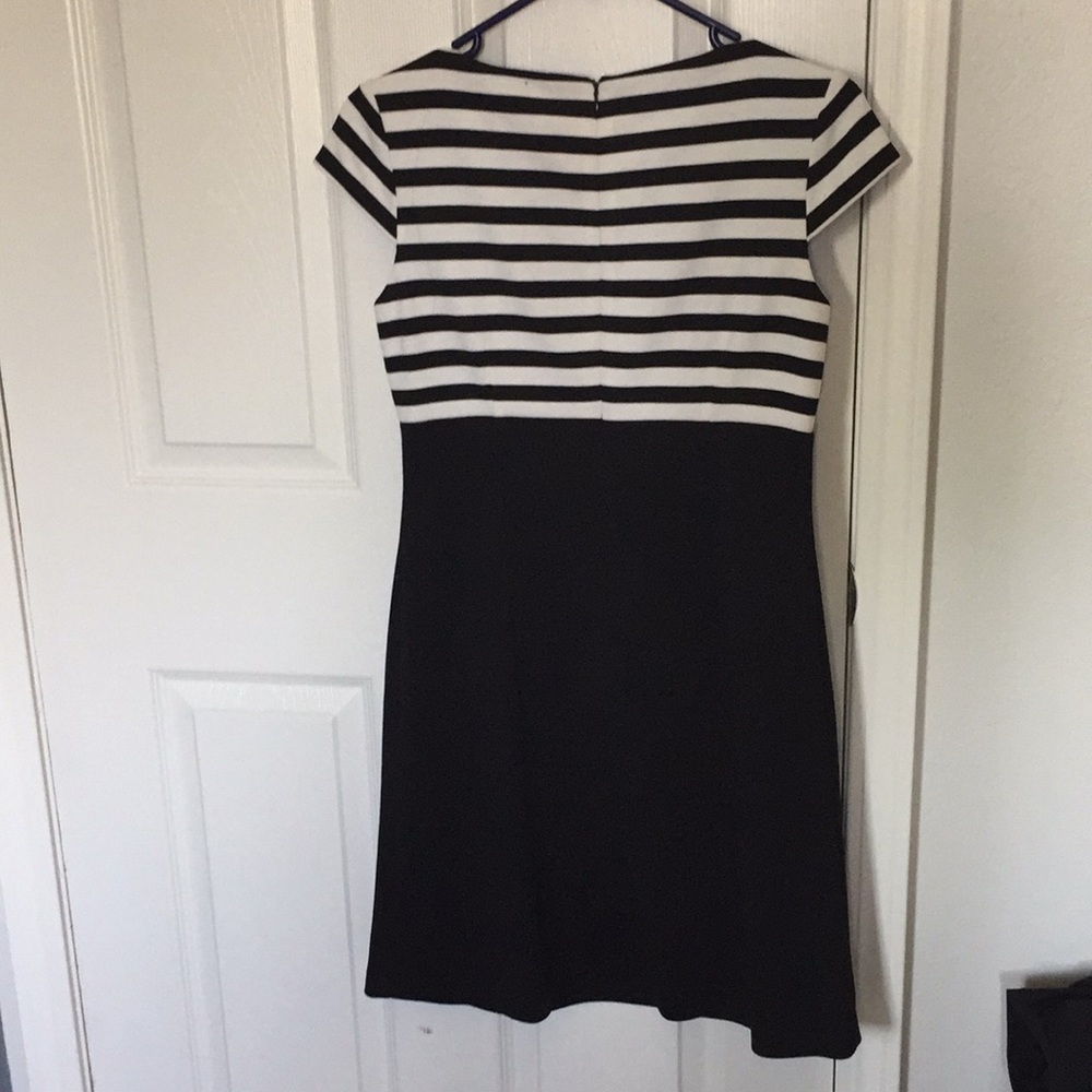 Dress - Picture 4 of 4